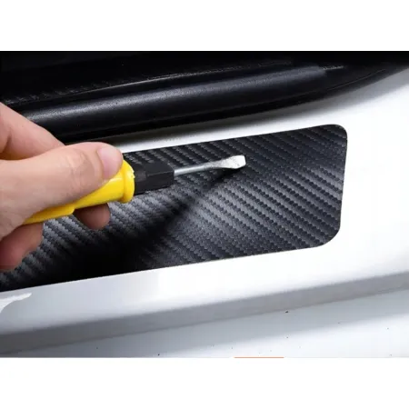 Naklejki Ochronne na Progi Volkswagen – Carbon Look z Logo VOLKSWAGEN - zestaw 4 sztuk
